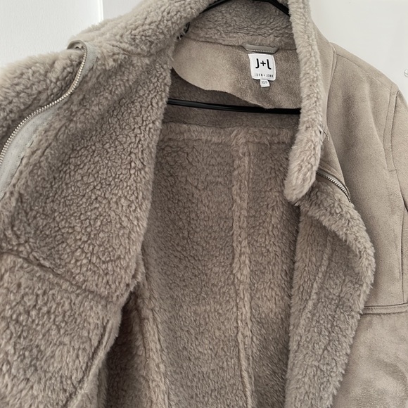 Grey shearling style bomber jacket - Picture 5 of 9